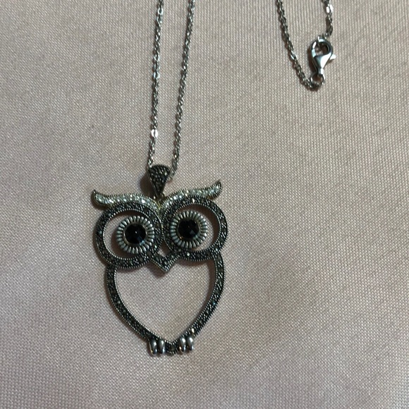 Necklace - Picture 2 of 2